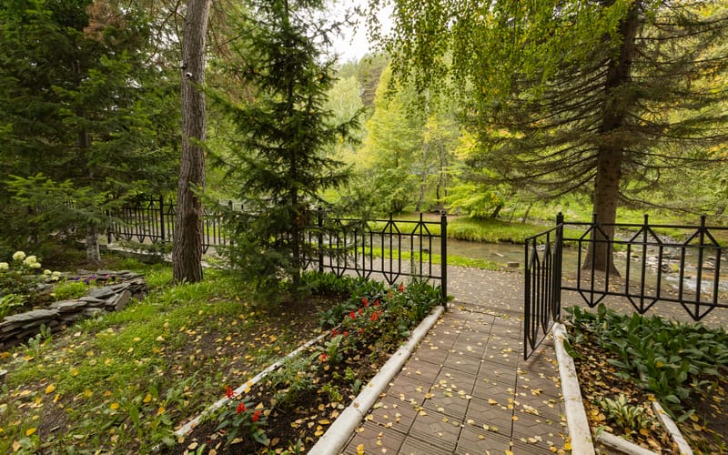 Дорожка к реке